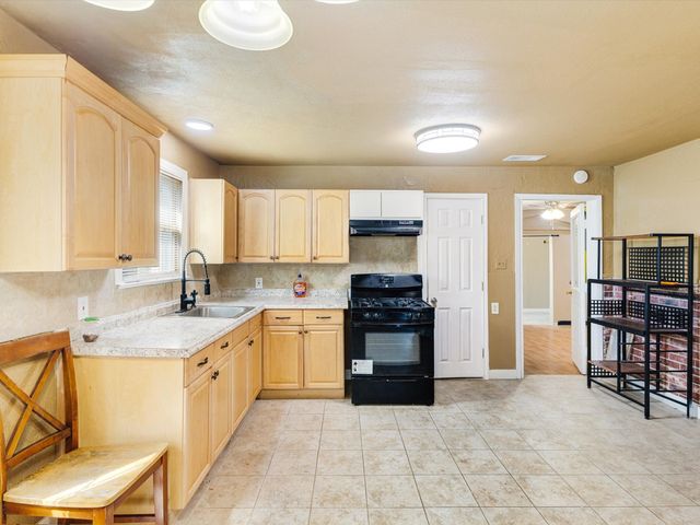 2618 NW 23rd Street, Fort Worth, TX 76106