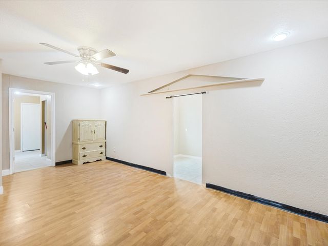 2618 NW 23rd Street, Fort Worth, TX 76106