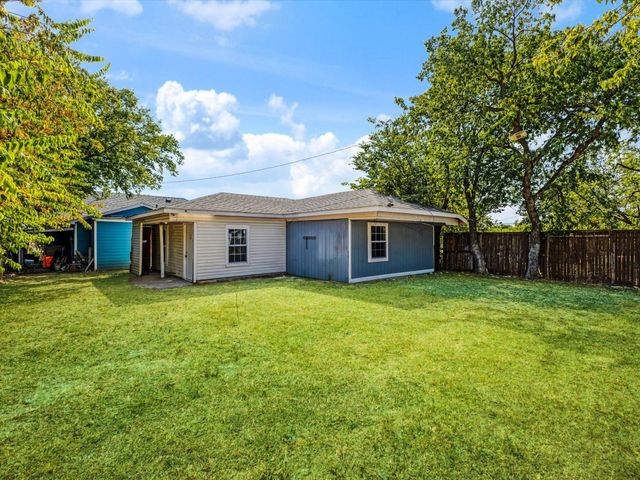 2618 NW 23rd Street, Fort Worth, TX 76106