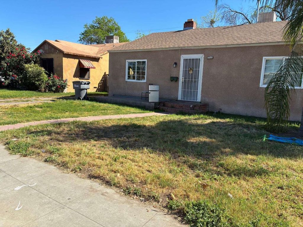 4720 E Tulare Street, Fresno, CA 93702