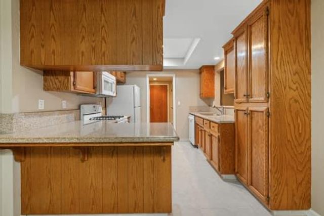 913 Valley Way, Madera, CA 93637