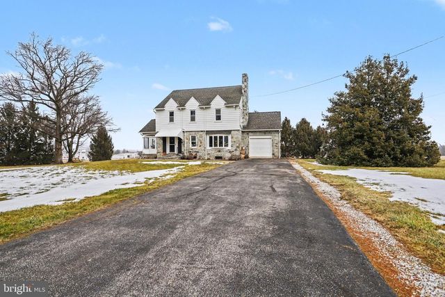 1068 GRANDVIEW RD, Hanover, PA 17331