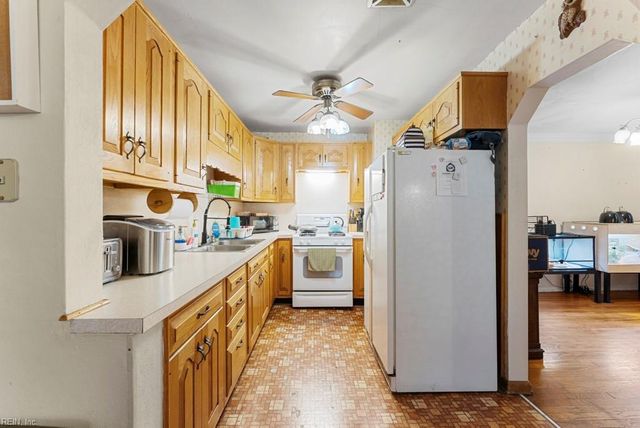 607 Maycox AVE, Norfolk, VA 23505