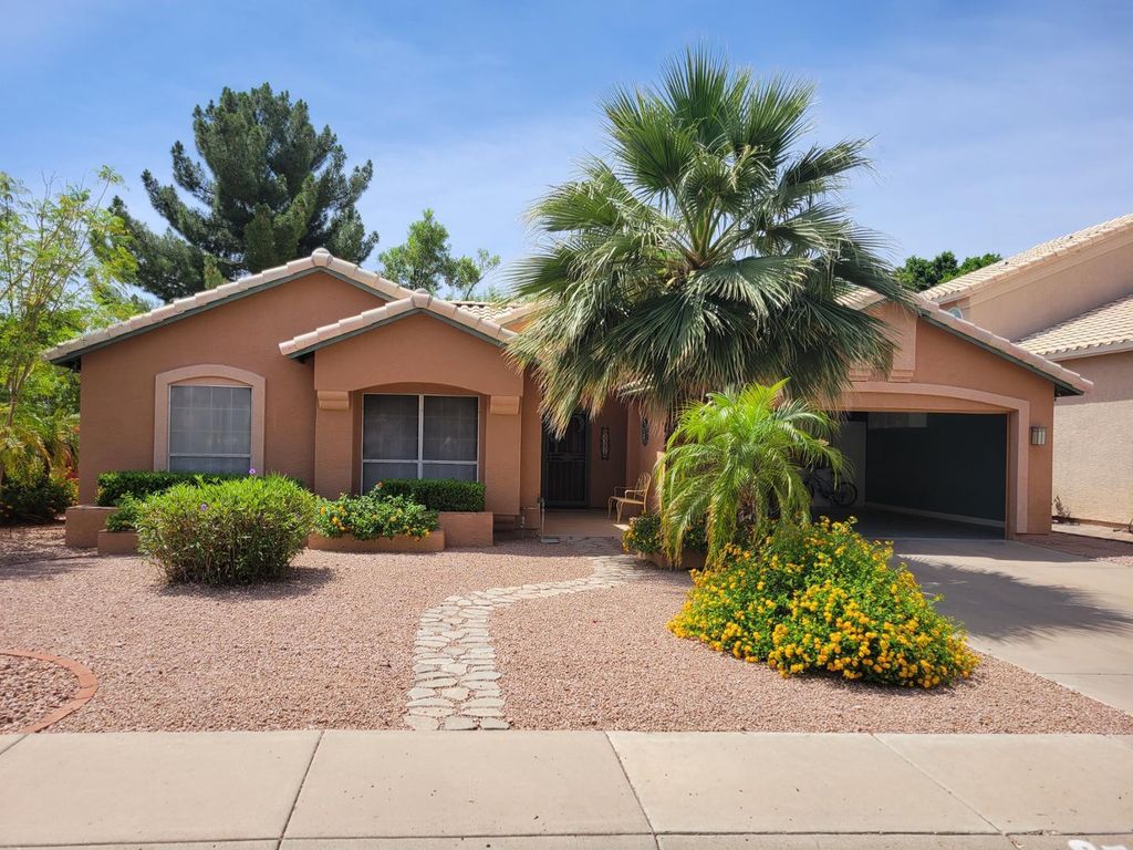 3361 E Sequoia Drive, Phoenix, AZ 85050