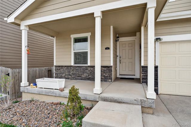 47308 Clover Avenue, Bennett, CO 80102