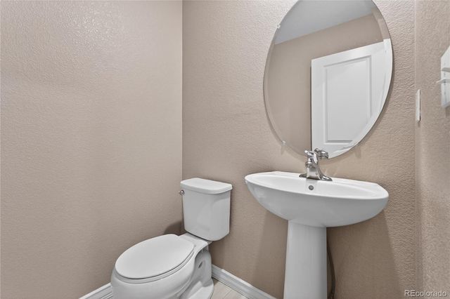 47308 Clover Avenue, Bennett, CO 80102