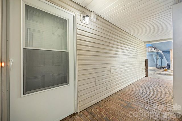9119 Spyglass Place 9119D, Charlotte, NC 28214