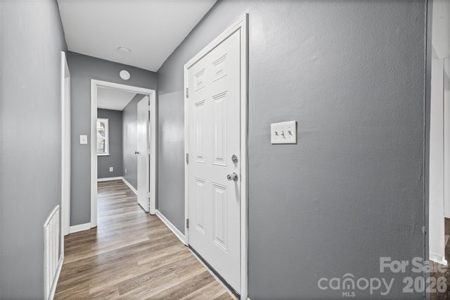 9119 Spyglass Place 9119D, Charlotte, NC 28214