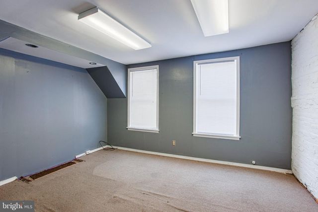 733 N 24TH, Philadelphia, PA 19130