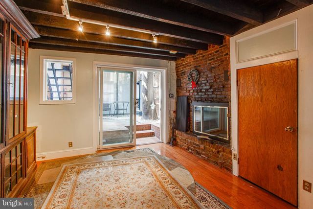 733 N 24TH, Philadelphia, PA 19130
