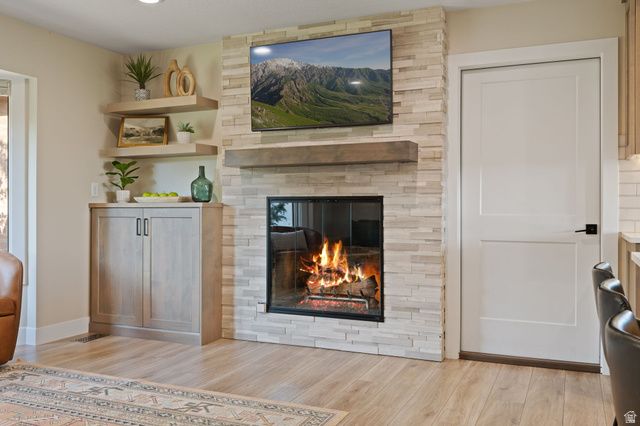 1683 WHISPERING OAKS DR, Ogden, UT 84403