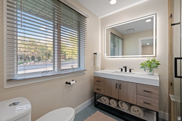 1683 WHISPERING OAKS DR, Ogden, UT 84403