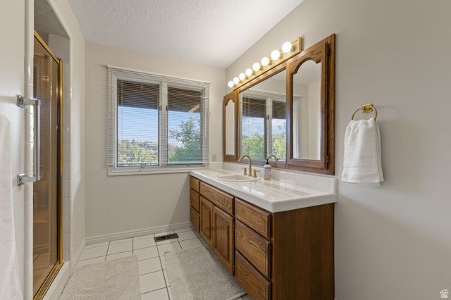 1683 WHISPERING OAKS DR, Ogden, UT 84403