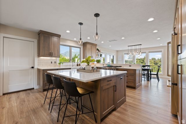 1683 WHISPERING OAKS DR, Ogden, UT 84403