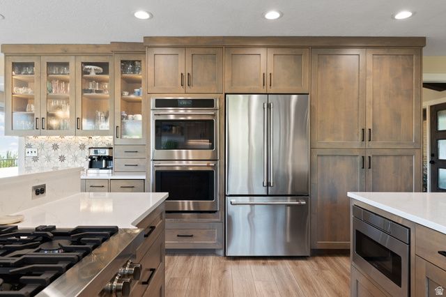 1683 WHISPERING OAKS DR, Ogden, UT 84403