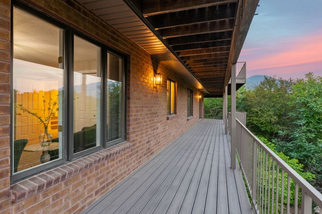 1683 WHISPERING OAKS DR, Ogden, UT 84403