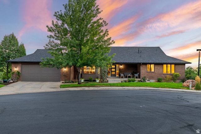 1683 WHISPERING OAKS DR, Ogden, UT 84403