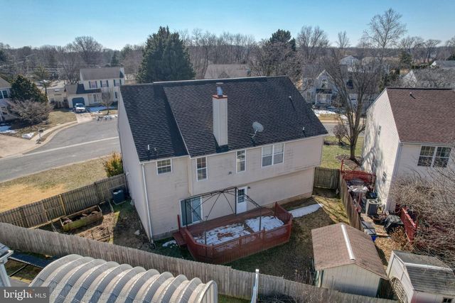 8 LOCHVIEW DR, Bear, DE 19701