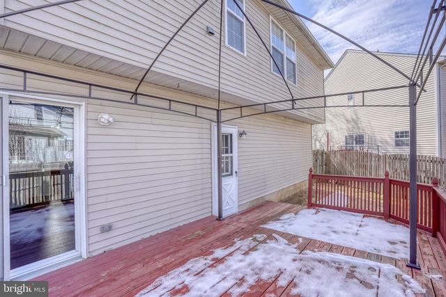 8 LOCHVIEW DR, Bear, DE 19701