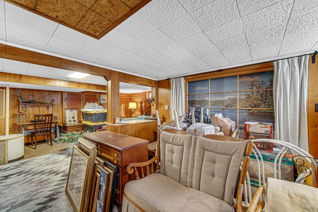 928 176th Street, Hammond, IN 46324