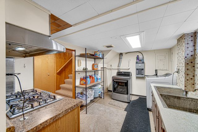 928 176th Street, Hammond, IN 46324