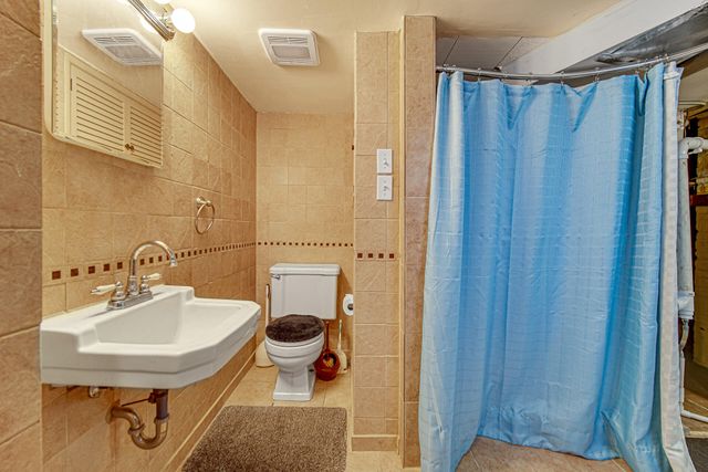 928 176th Street, Hammond, IN 46324