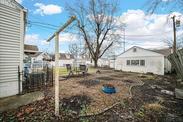 928 176th Street, Hammond, IN 46324