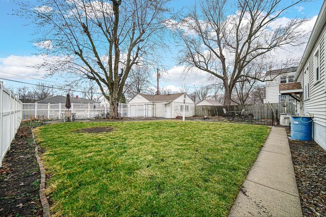 928 176th Street, Hammond, IN 46324