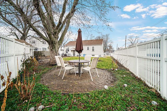 928 176th Street, Hammond, IN 46324