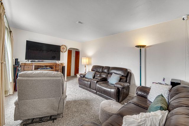 928 176th Street, Hammond, IN 46324