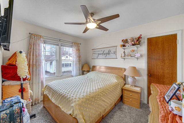 928 176th Street, Hammond, IN 46324