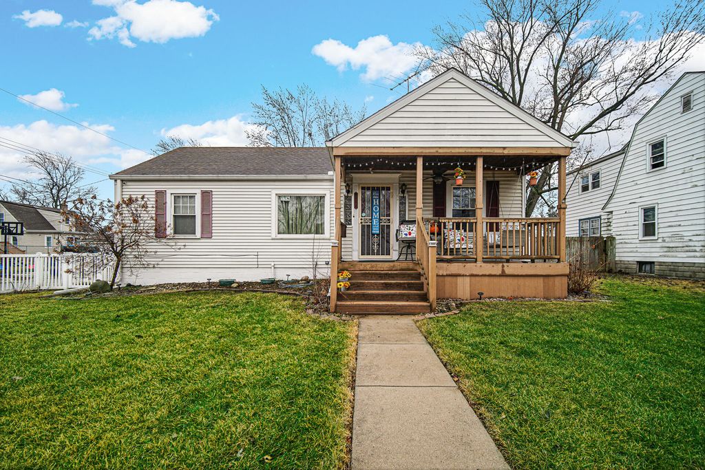 928 176th Street, Hammond, IN 46324