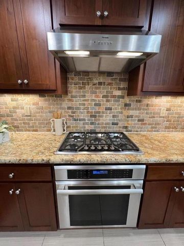 554 Dovecote Lane 2, Livermore, CA 94551