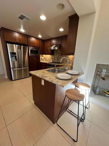 554 Dovecote Lane 2, Livermore, CA 94551