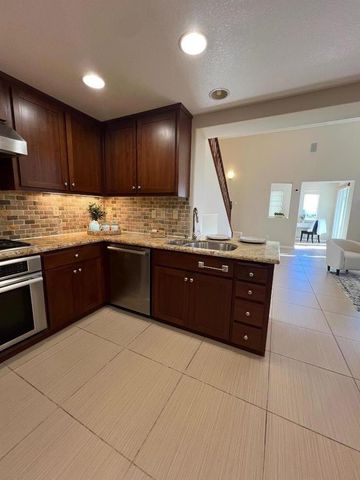 554 Dovecote Lane 2, Livermore, CA 94551