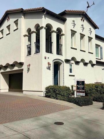 554 Dovecote Lane 2, Livermore, CA 94551