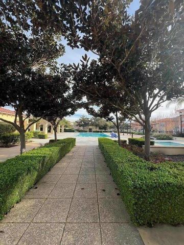 554 Dovecote Lane 2, Livermore, CA 94551