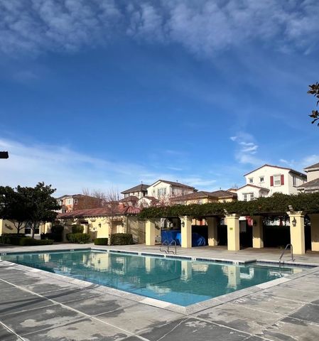 554 Dovecote Lane 2, Livermore, CA 94551