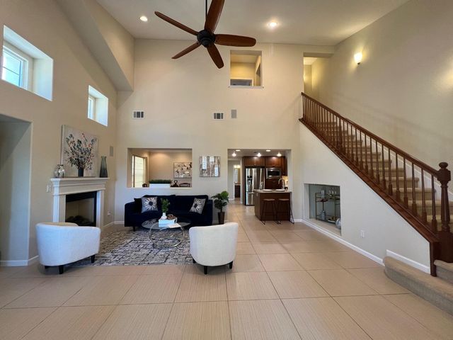 554 Dovecote Lane 2, Livermore, CA 94551