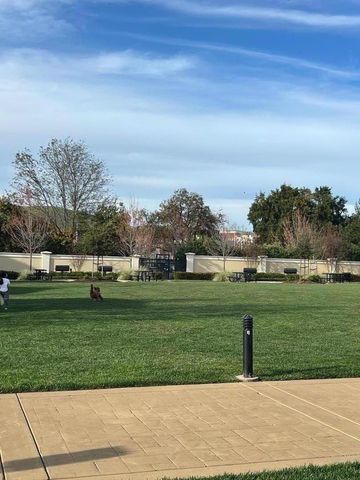 554 Dovecote Lane 2, Livermore, CA 94551