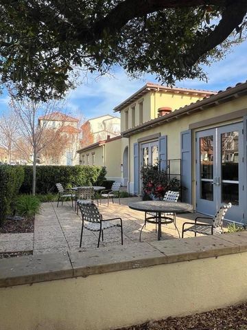 554 Dovecote Lane 2, Livermore, CA 94551