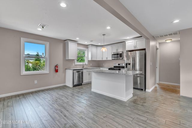 44 Chancellor Court, Toms River, NJ 08757