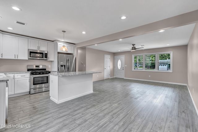 44 Chancellor Court, Toms River, NJ 08757