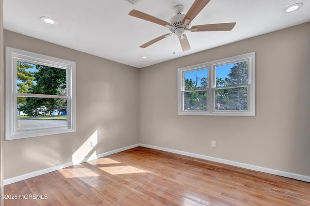 44 Chancellor Court, Toms River, NJ 08757