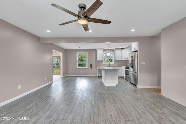 44 Chancellor Court, Toms River, NJ 08757