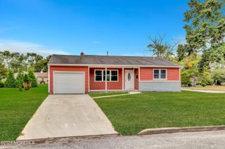 44 Chancellor Court, Toms River, NJ 08757