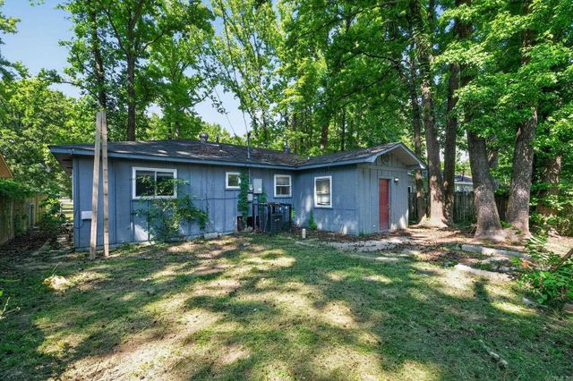 804 Towering Oaks Drive, Jacksonville, AR 72076