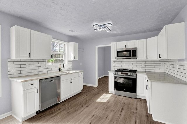 3095 Dunlin Lake Way, Lawrenceville, GA 30044