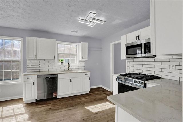 3095 Dunlin Lake Way, Lawrenceville, GA 30044