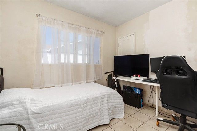 1910 S Van Ness Ave, Santa Ana, CA 92707